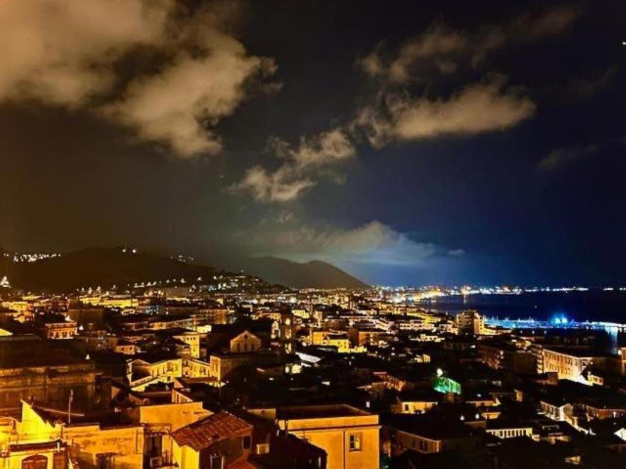 Ti Racconto Il Mare Apartment Salerno Exterior photo